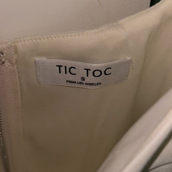 Tic Toc - Ivory and black corset tops - Picture 3 of 6